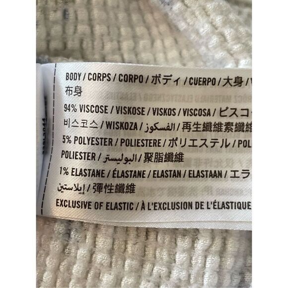 Hollister Cropped Blue Floral Top - XS - Picture 5 of 6